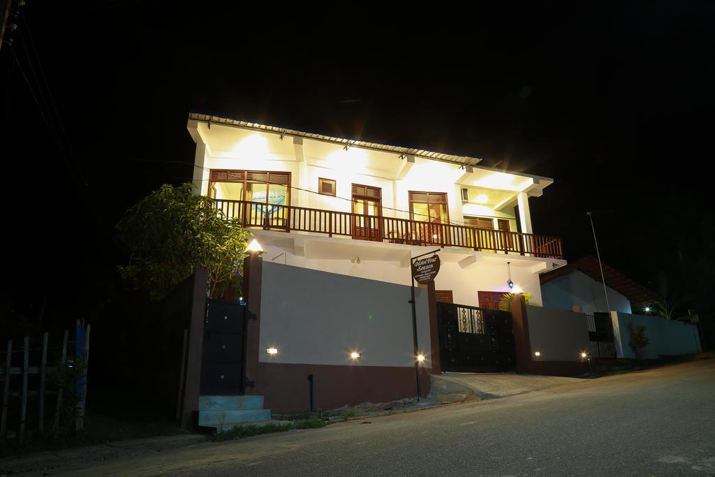 Four Season Guest House Тангалла Экстерьер фото