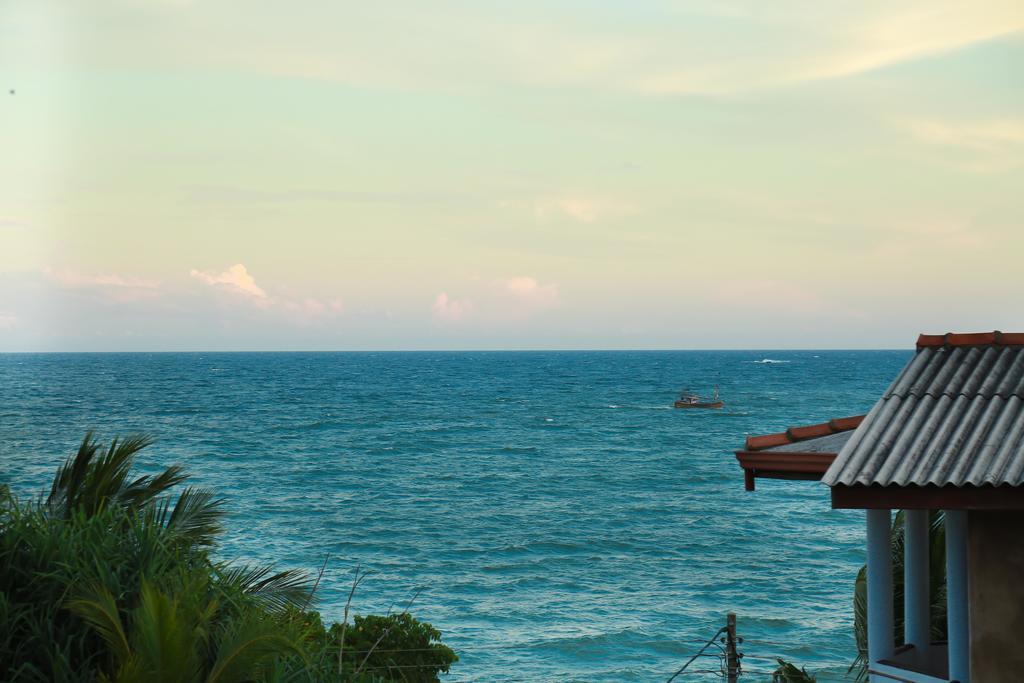 Four Season Guest House Тангалла Экстерьер фото