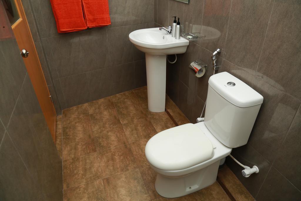 Four Season Guest House Тангалла Экстерьер фото
